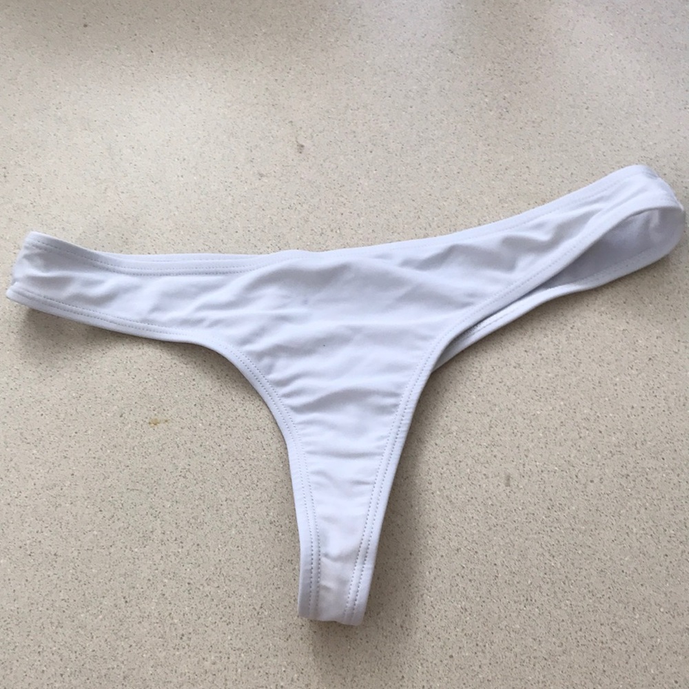 Bikini thong bottoms